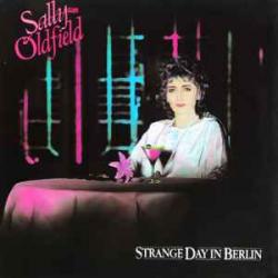 SALLY OLDFIELD Strange Day In Berlin Виниловая пластинка 