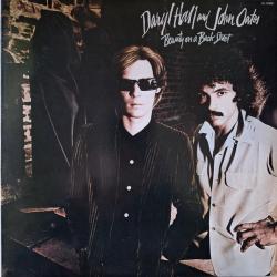 Daryl Hall   John Oates BEAUTY ON A BACK STREET Виниловая пластинка 