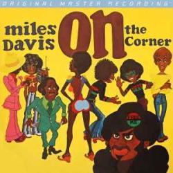 MILES DAVIS ON THE CORNER Виниловая пластинка 